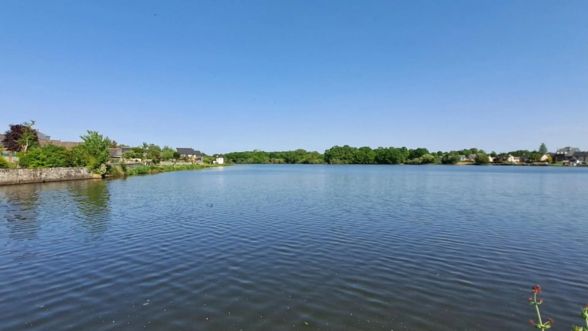 Oda ve Kahvaltı Le Lac Cherrueix