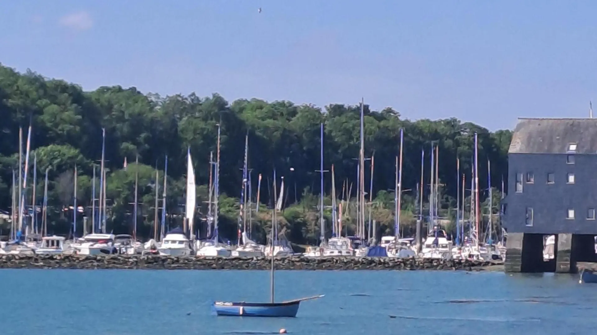 Le Lac Cherrueix Oda ve Kahvaltı