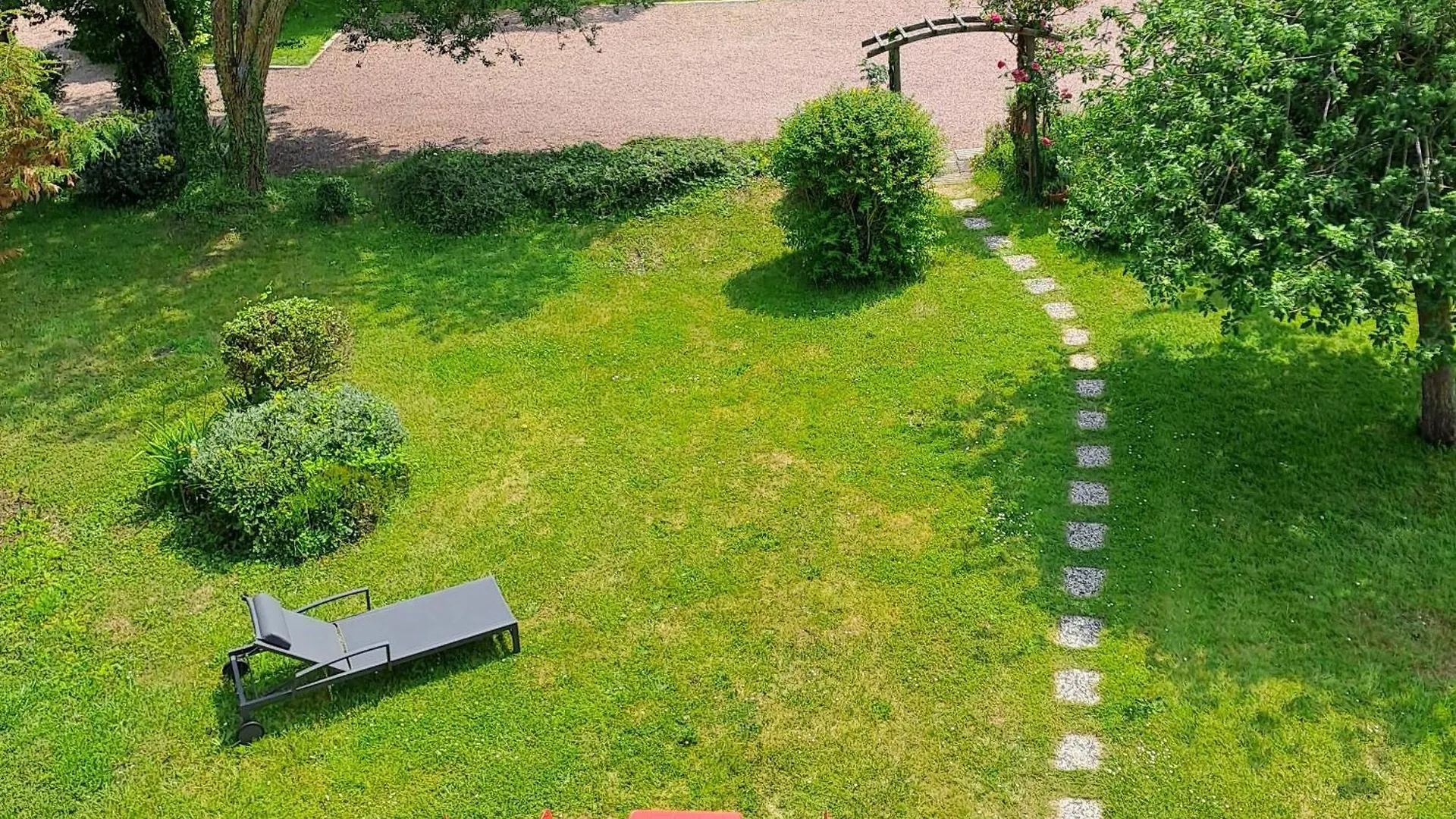 Oda ve Kahvaltı Le Lac Cherrueix